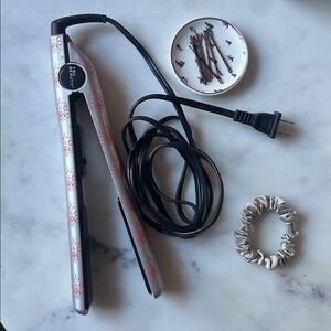 Gently used Hair Straightener